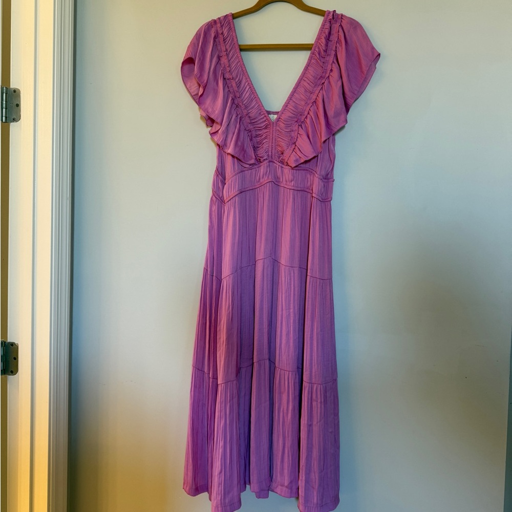 Joie Lavender-Pink Tiered V-Neck Midi Dress